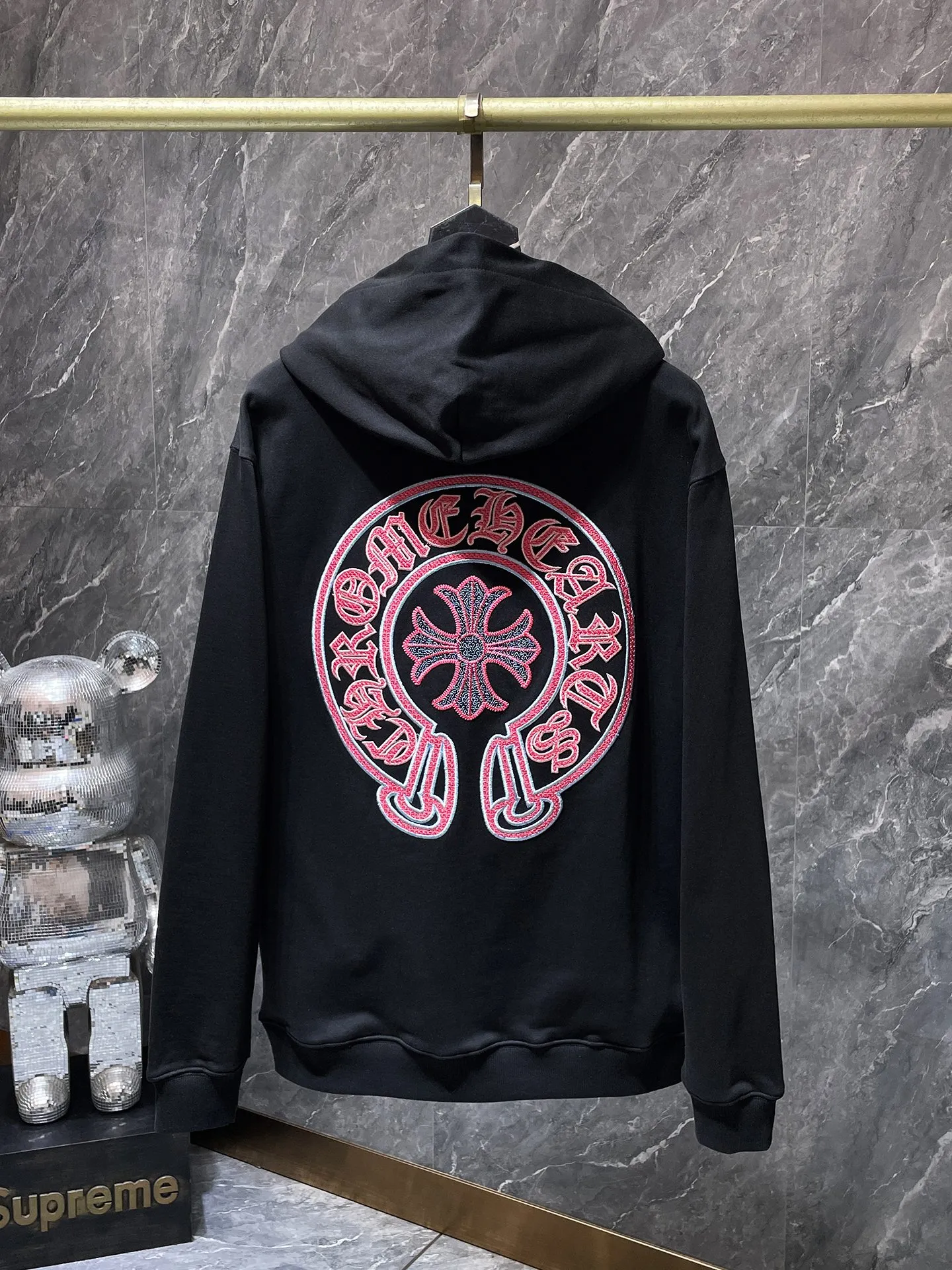 P270 Chrome Hearts Autumn and Winter 2025 Counter Synchronization Chrome Horseshoe Sanskrit Cross Embroidery Hooded Sweatshirt Vacuum Embroidery Method! Heavy embroidery! ! ! Tens of thousands of needles! ! Improved customized version of 1:1 high-gram weight high-quality fabric Recommended color: white black code number: S, M, L, XL